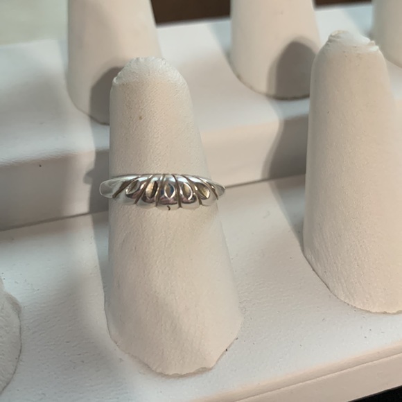 Vintage Sterling Silver Ring - Picture 7 of 9